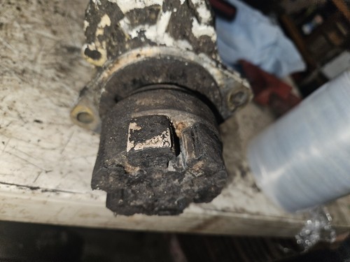 Bobcat 610 600 Wisconsin VH4D Hydraulic Pump Complete Love Joy Coupler - Picture 6 of 9