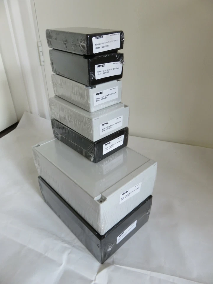 Retex Caja Electronics Box / Case / Storage / Project / Series 70  Black / Grey - Image 2 of 4
