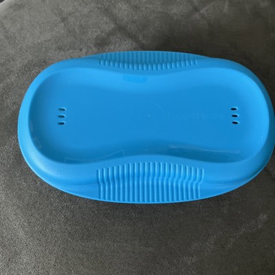 Tupperware #6996 Breakfast Maker Microwave Egg Omelet Cooker #6996 Blue