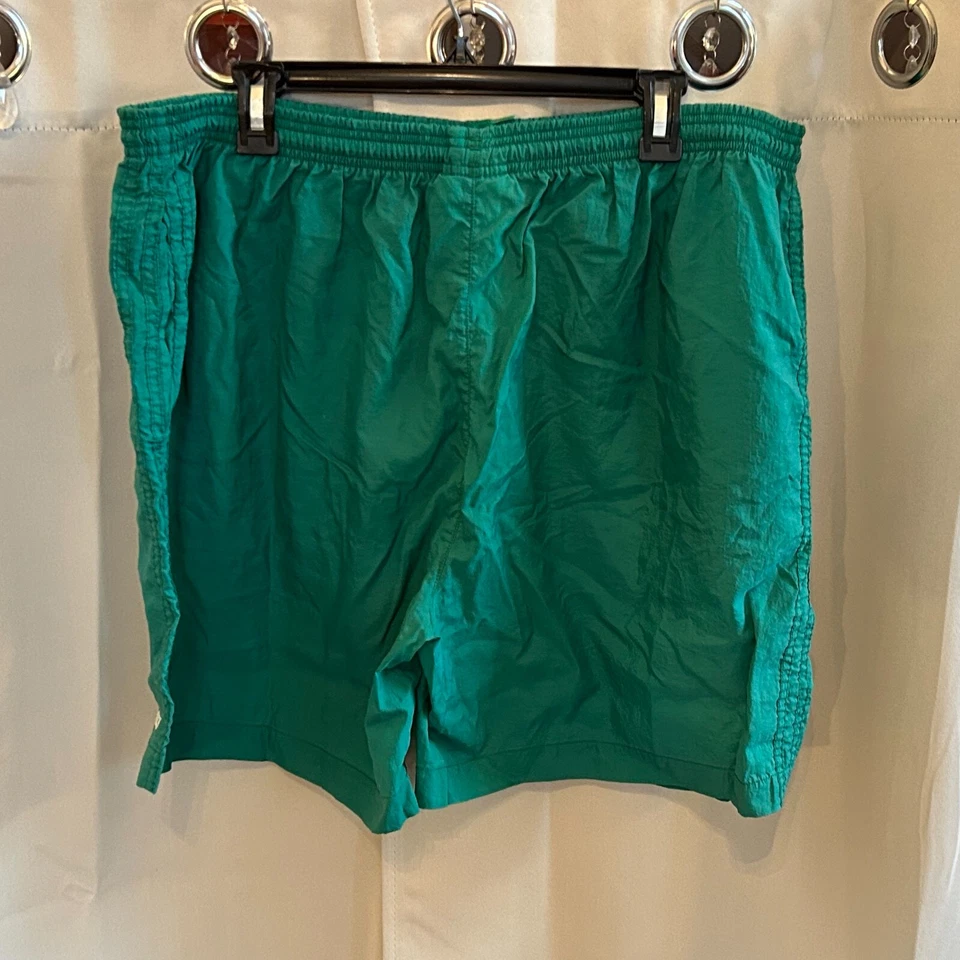Pantalones Cortos Adidas De Colección Años 90 Talla XL Verde Nylon Logo Gorpcore Bordado Y2K 17619 Foto 2 de 4