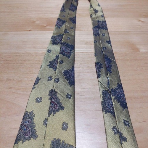 GIANNI VERSACE Rare tie Gold Paisley pattern silk Italy K2258 - Picture 4 of 24