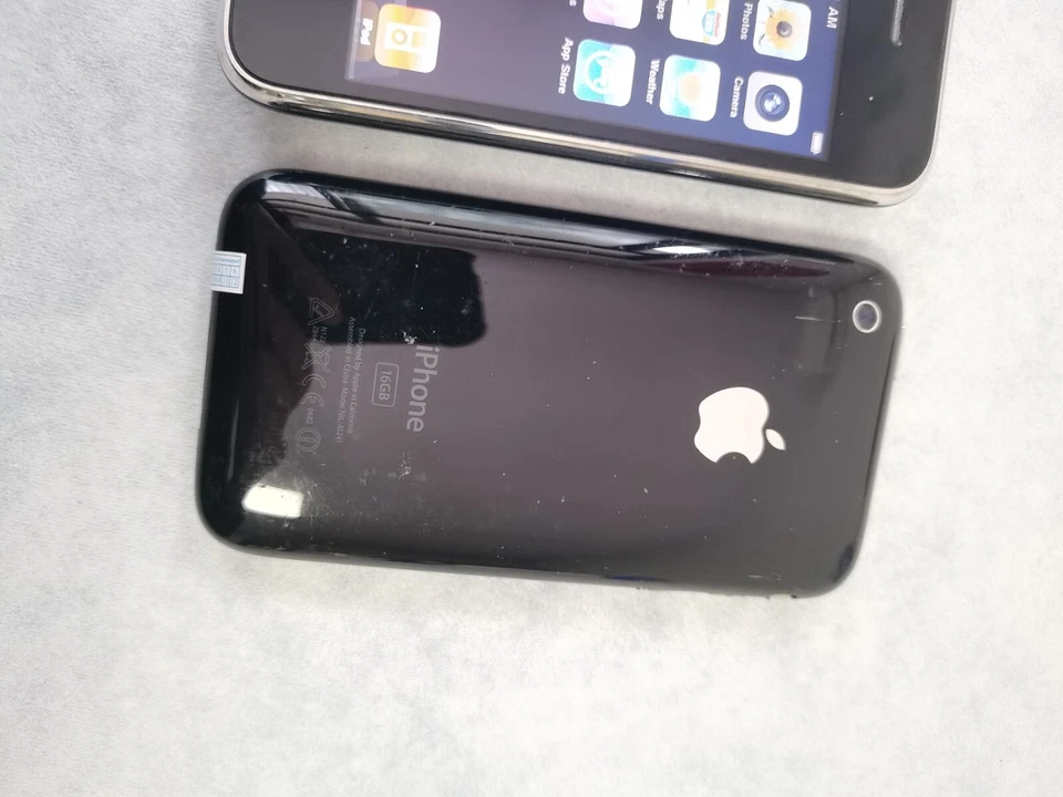 full working Unlocked Original Apple iPhone 3G - 8GB - Black A1241 (GSM) IOS3 - Image 3 of 4