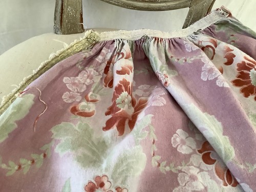 Faded Floral Antique French Cotton Curtain Panel W/ Trim Distressed - Picture 15 of 17