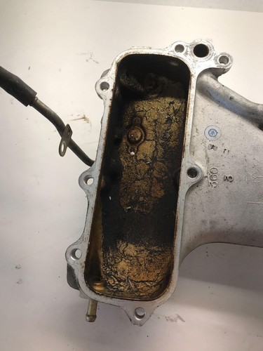 2002 MITSUBISHI MONTERO SPORT 2001-2003 Intake Manifold 3.0L 6 Cylinder Upper - Picture 9 of 13
