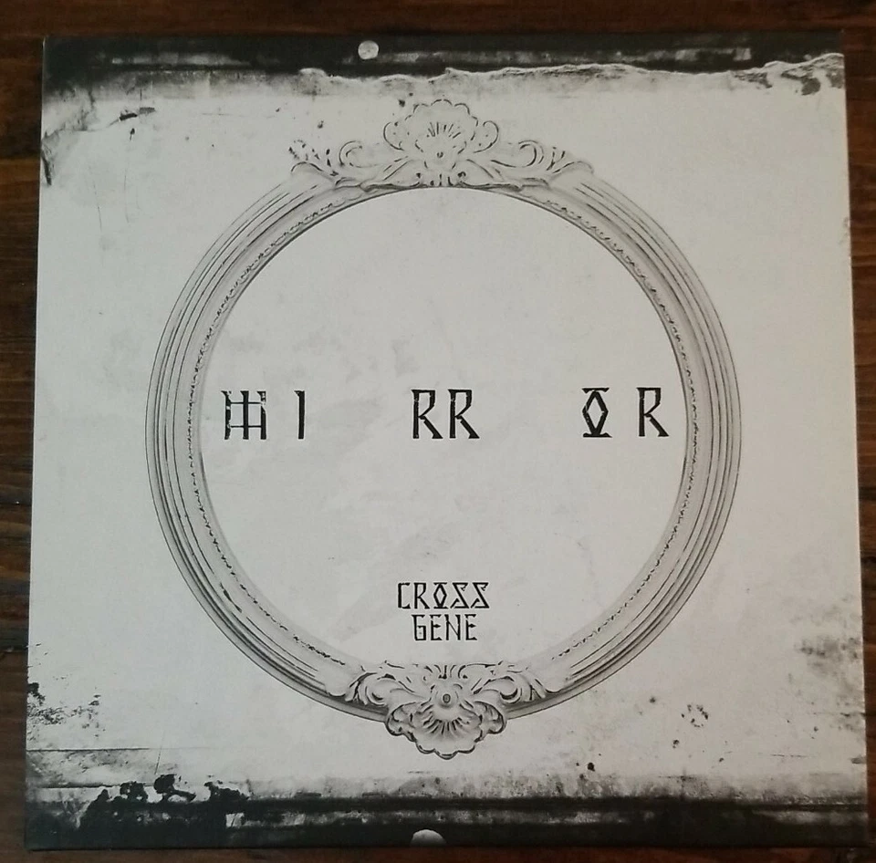K-POP CROSS GENE 4th Mini Album MIRROR (White Version) CD+Photobook - Imagem 3 de 4