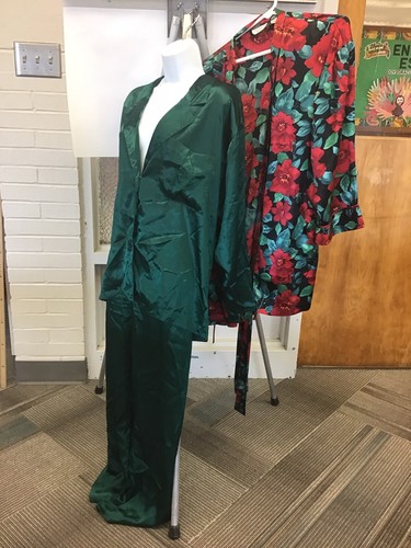 Vintage Red Floral Green Satin VICTORIA SECRET 3