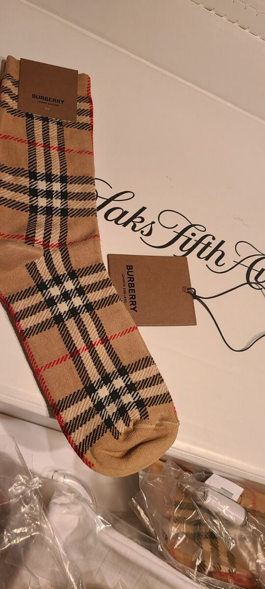 New Burberry Men's Signature Logo Socks - New with Tags New Burberry Men's Signature Logo Socks - New with Tags