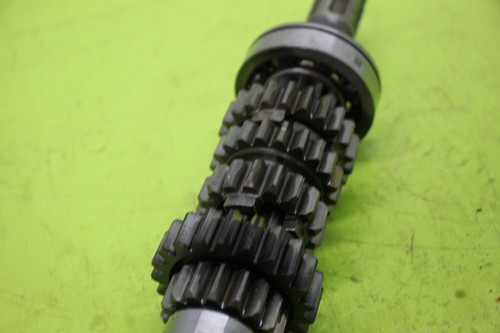 1988-1996 Suzuki GSX600F Katana 600 Transmission Gear Counter Shaft 2412119C01 - Picture 7 of 7