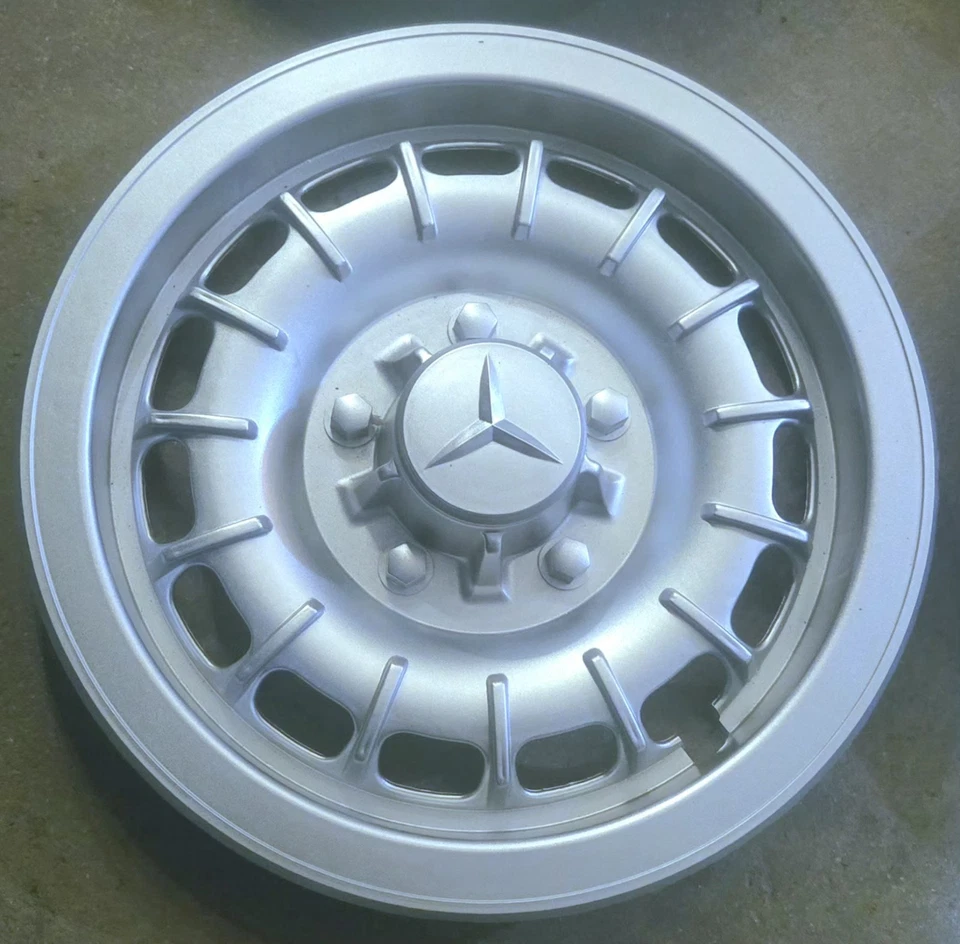 Juego de 4 Tapacubos Accesorios 14" RARO 1974-1985 Mercedes-Benz Bundt Cubiertas de Rueda Foto 4 de 4