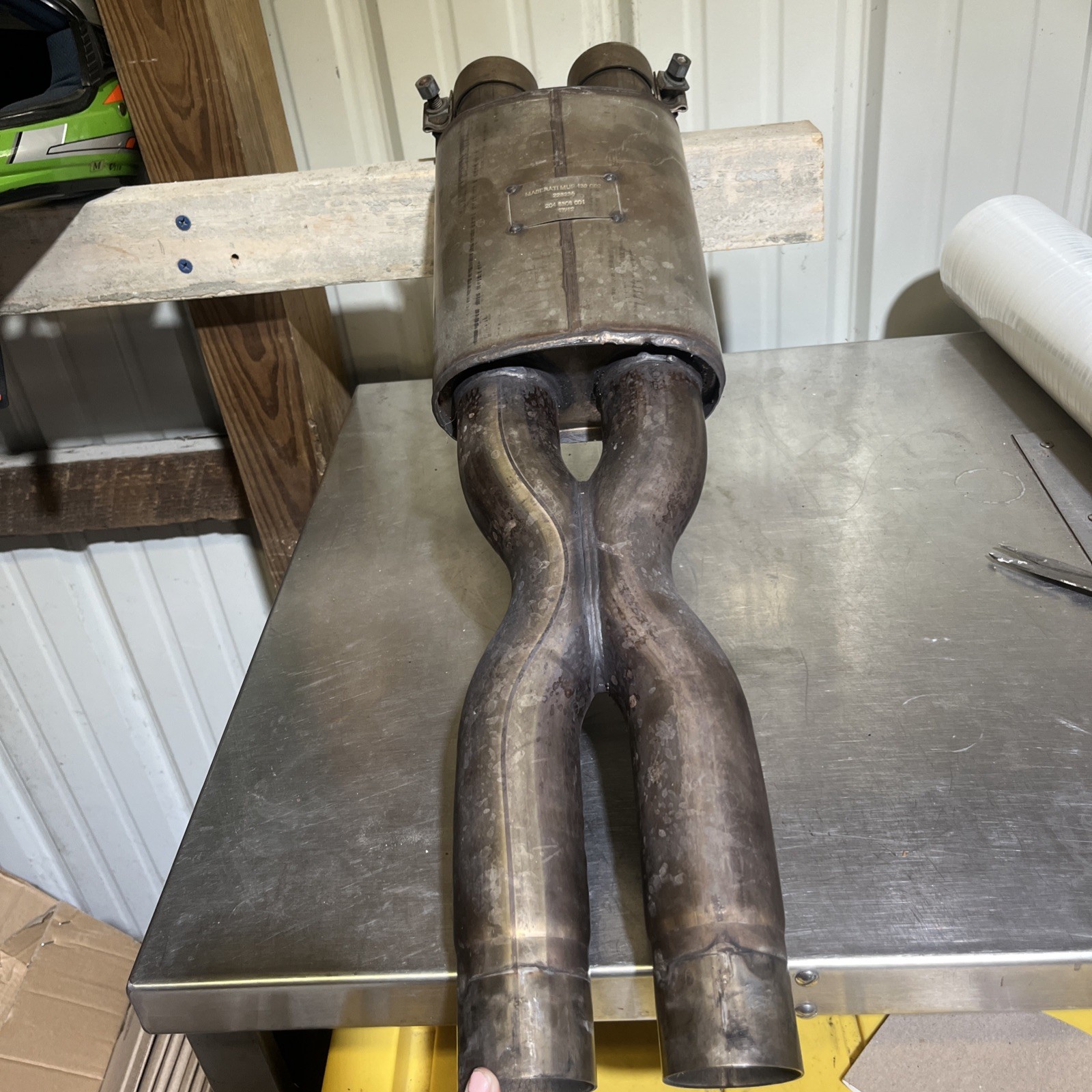 Maserati Gran Turismo MC 2010 exhaust system