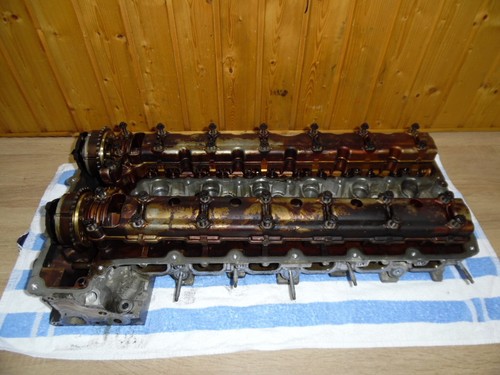 BMW E60 E61 530i N53B30A Zylinderkopf Kopf mit Ventile und Nockenwellen 75601164