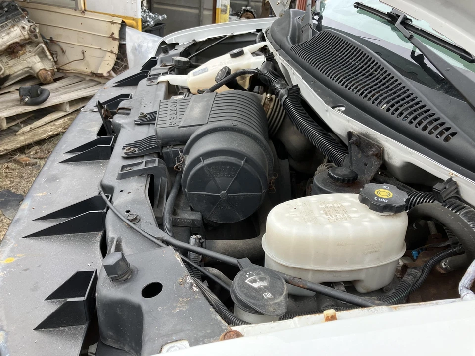 13 Brazo de control inferior delantero izquierdo Chevy Express 3500 Foto 4 de 4