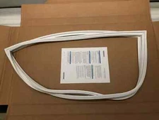 BRAND NEW OEM SUB ZERO DOOR GASKET# 7042256 FAST FREE SHIPPING!