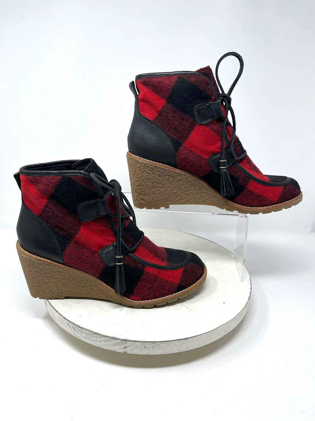 G.H. Bass & Co. Size 9.5 TERESA Black Red Plaid Flannel Leather Wedge Boots