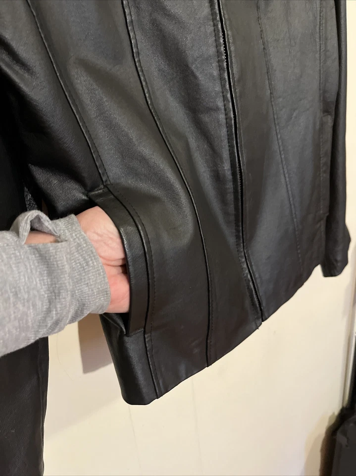 Chaqueta de cuero negra zorro plateado para mujer talla - mediana - ¡USADA EN EXCELENTE ESTADO! Foto 3 de 4