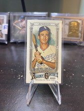 2025 Topps Allen & Ginter Mini SP High Number Luis Aparicio #322 White Sox