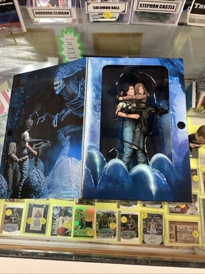 Neca Aliens 30th Anniversary Ripley Rescuing Newt Deluxe Set  (Sealed)