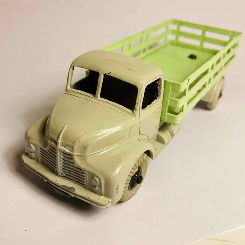 Dinky Toys #531 Leyland Comet Stake Truck Farm Lorry - Re-Paint Vintage (ref25)