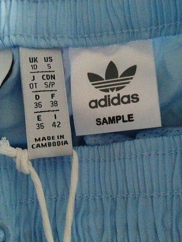 Pantalon de survêtement léger bleu bébé grand logo Adidas femme neuf avec étiquette taille UK 10 - Photo 6/7