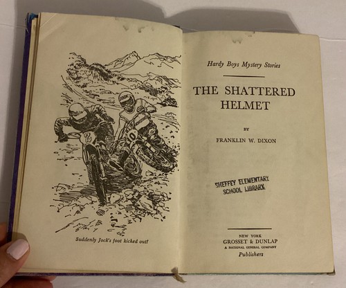 The Shattered Helmet Franklin W Dixon Hardy Boys Series #52 Hardcover 1973 - Picture 11 of 18