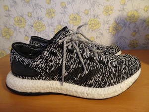 white knitted trainers mens