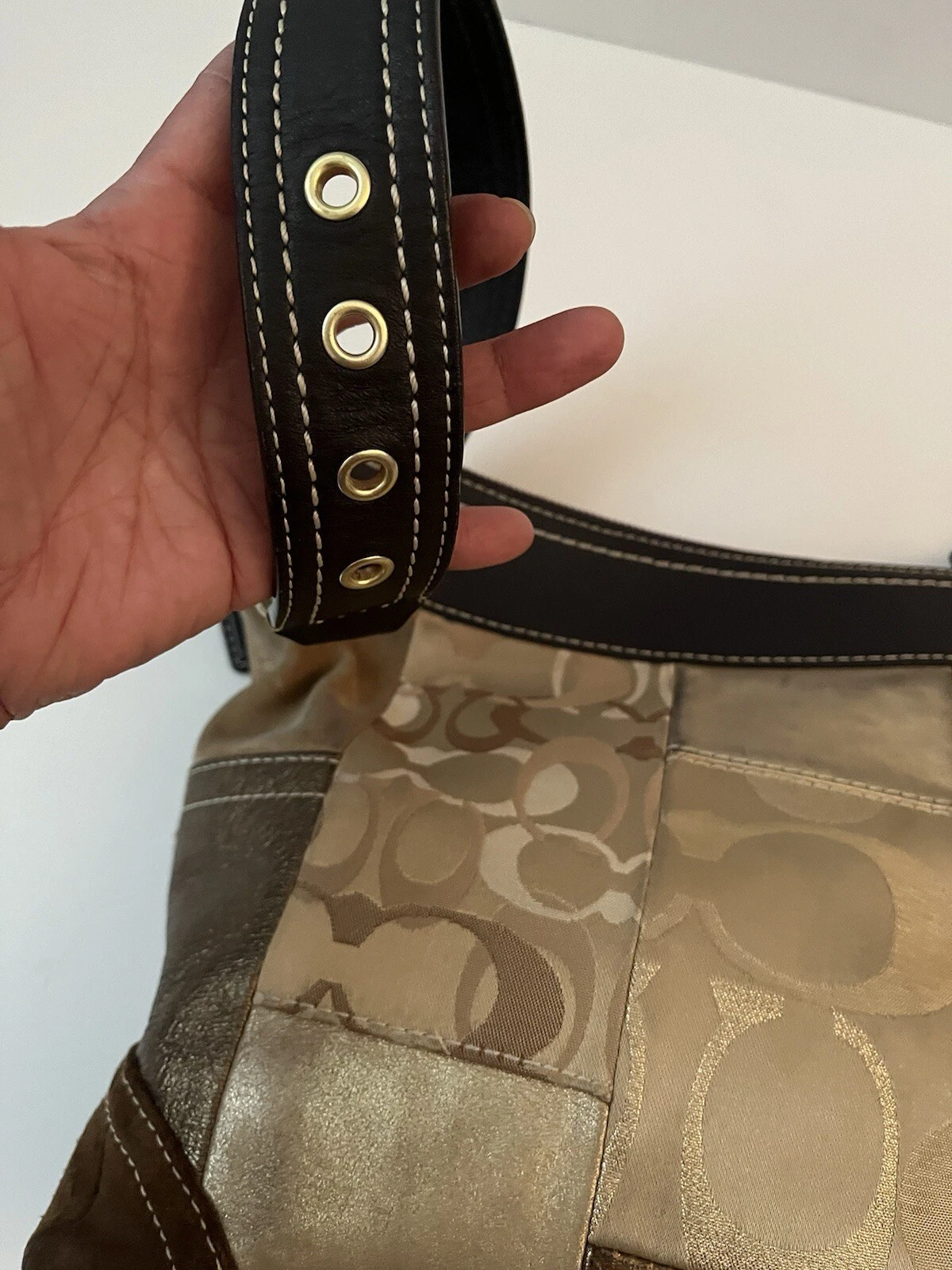 Borsa a tracolla e portafoglio vintage Coach monogramma patchwork marrone pelle scamosciata oro pelle scamosciata