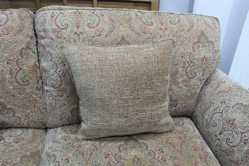PARKER KNOLL DEVONSHIRE LARGE 2 SEATER SOFA IN RAGLEY MEDALLION RED FABRIC - Picture 14 of 15