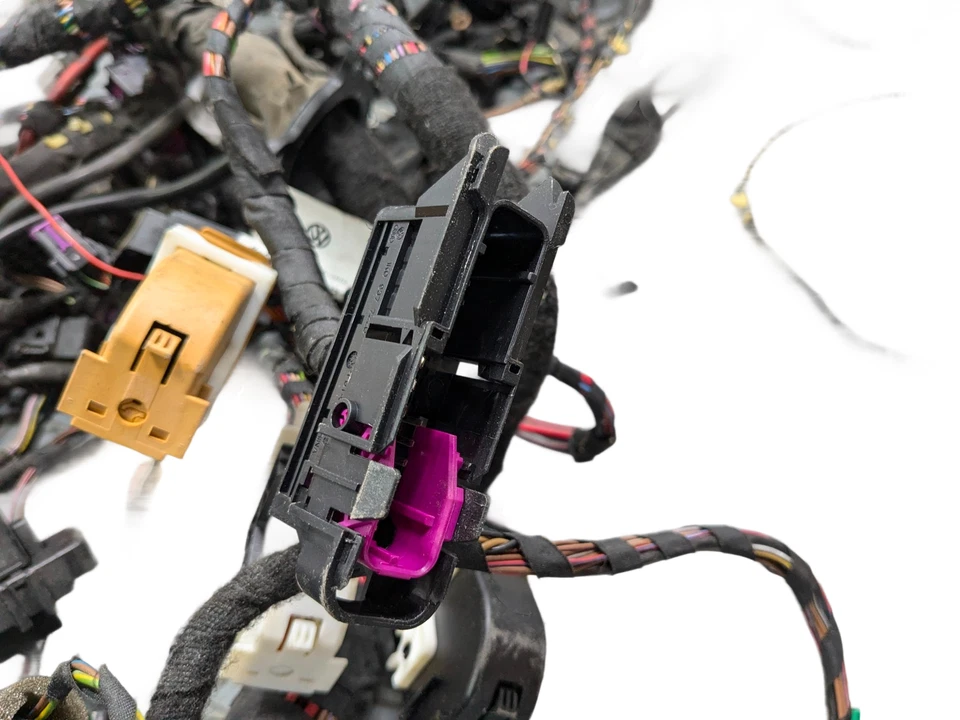 2010 - 2015 Volkswagen Passat Oem Body Wire Harness Cable And Connector - Image 2 of 4