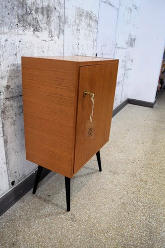 Kleine 60er 70er Jahre Kommode, Anrichte, Nachttisch Nr2. - Bild 4 von 7