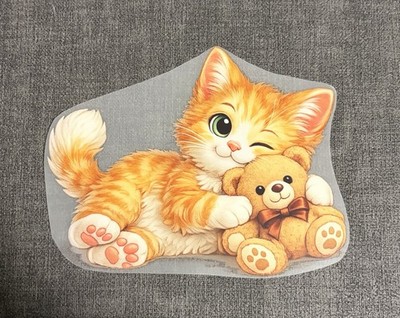 Bügelbild - Katze mit Teddy - ca.12x15 cm DTF-Transferdruck - Bügelmotiv