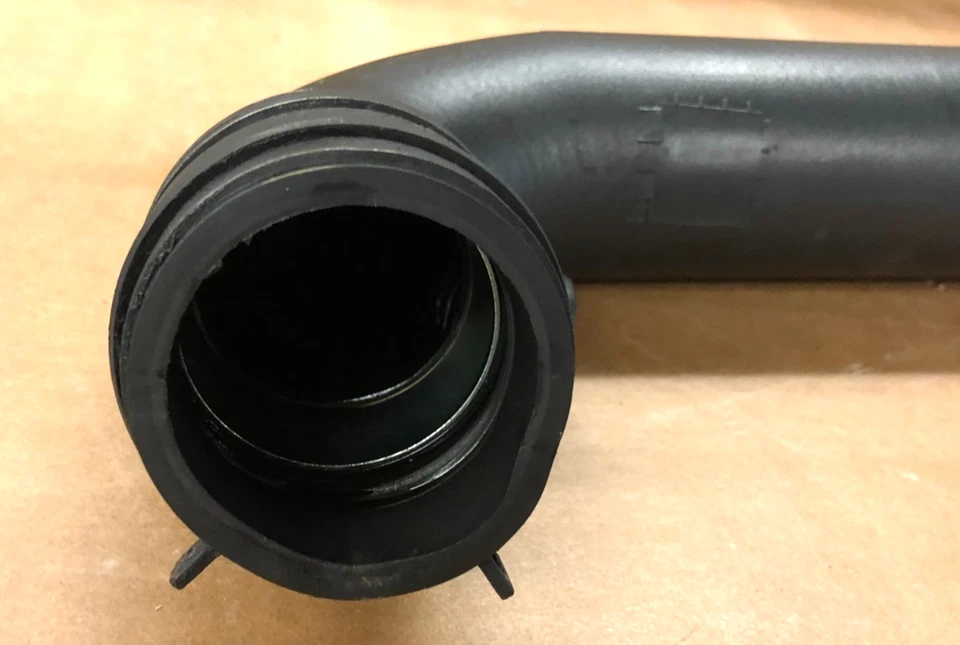 Volkswagen Tiguan 2011 tubo de admisión de aire manguera 2,0 L turbo 2011-2017 Foto 4 de 4