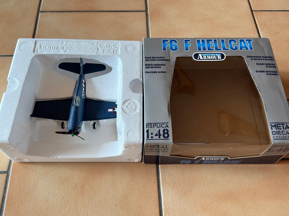 F6F Hellcat 1:48 – Armour Collection – Ref. 98176 – Diecast Metal – US Navy WWII - Photo 3/4