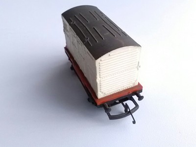 oo gauge container wagon