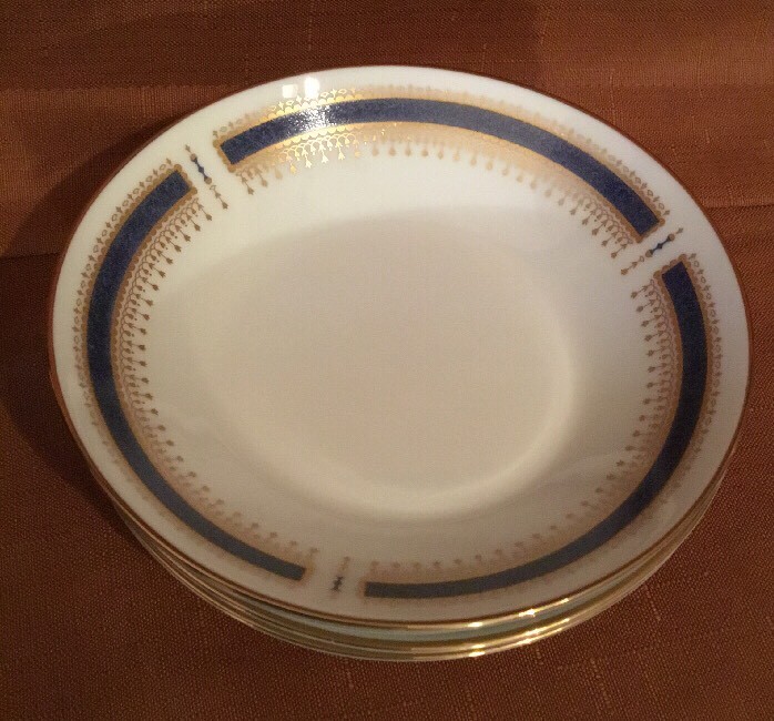 FOUR(4) NORITAKE BLUE DAWN 6611 JAPAN COUPE DESSERT FRUIT BERRY