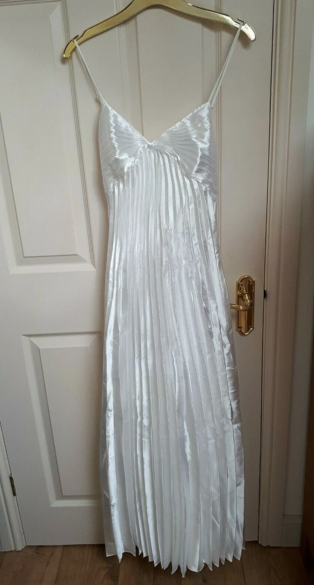 The avenue white dresses 2025