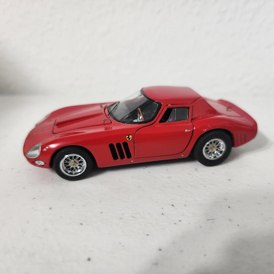 Jouef Evolution 1964 Ferrari 250 GTO in Red 1:43 - Image 2 of 4