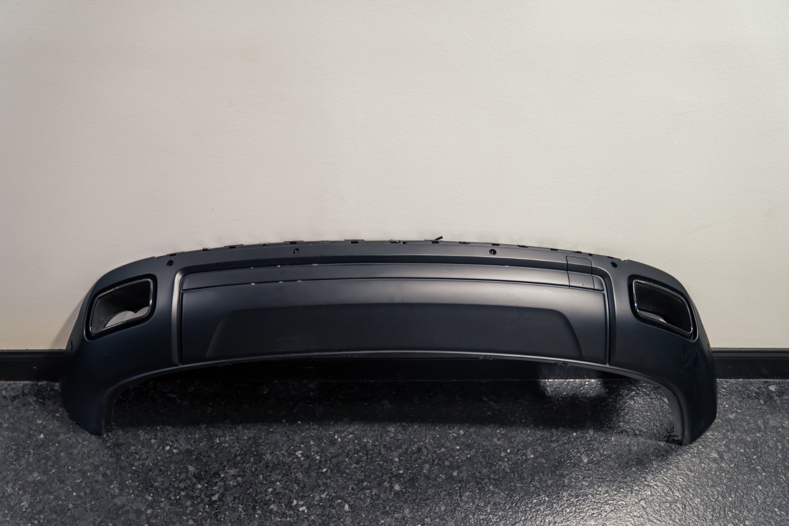 Rolls-Royce Cullinan Rear Bumper