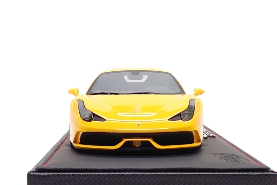 BBR Models 1:18 Ferrari 458 Speciale in Giallo Modena (defect) - Image 2 of 4