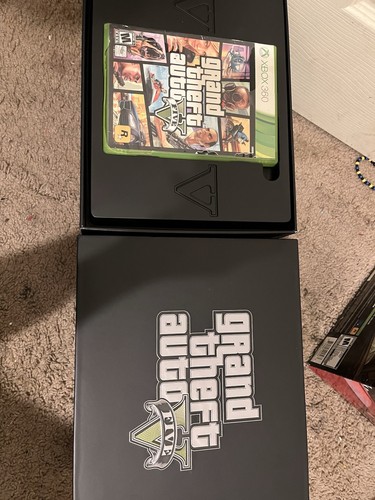 Grand Theft Auto 5 Collector's Edition Microsoft Xbox 360 (2013) - Picture 8 of 14