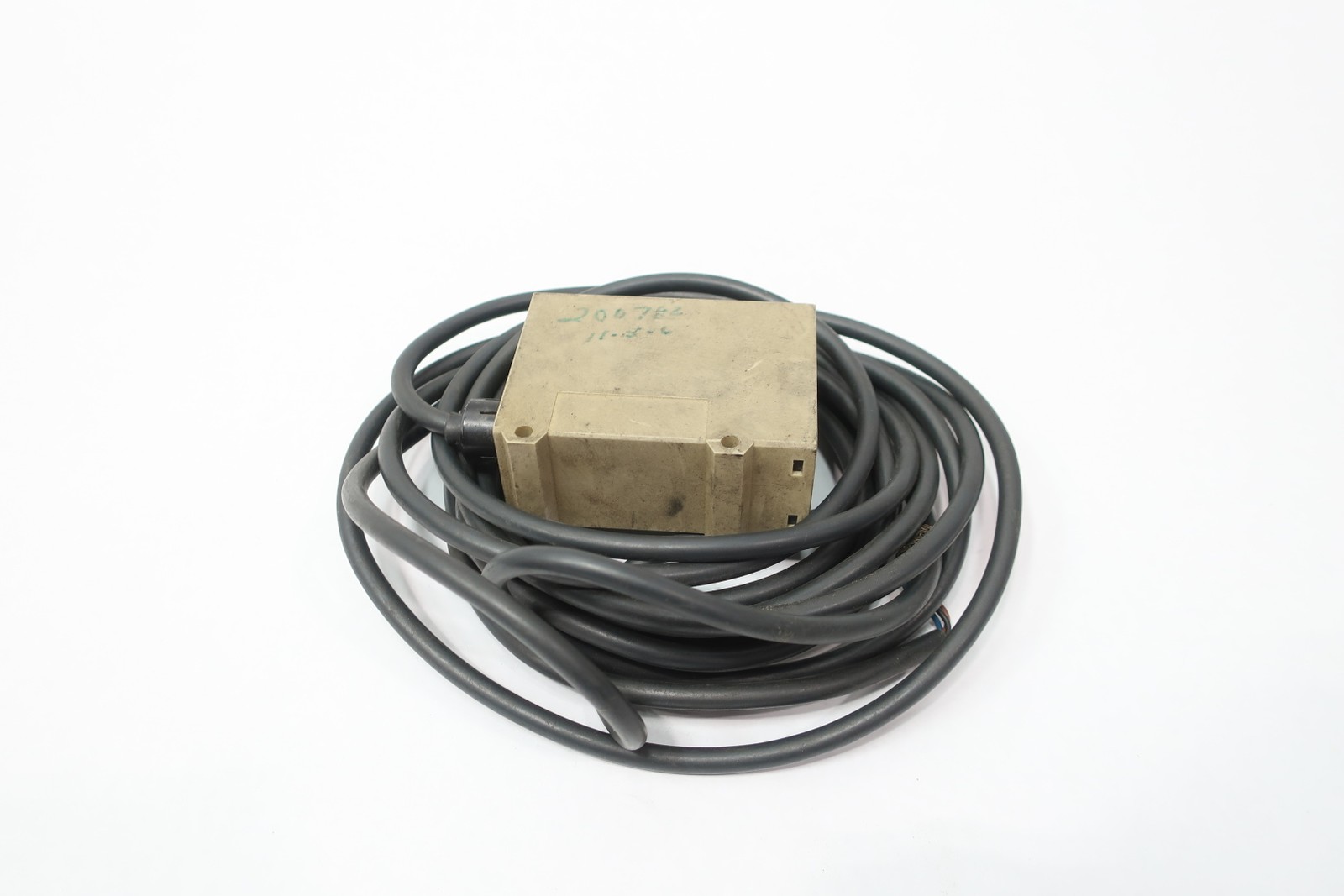 Omron E4B-LS20E4 Ultrasonic Switch 12-24v-dc