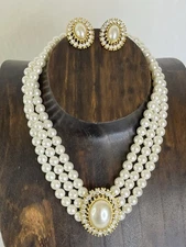 Vintage Art Deco Style Pearl Choker Necklace with Matching Earrings