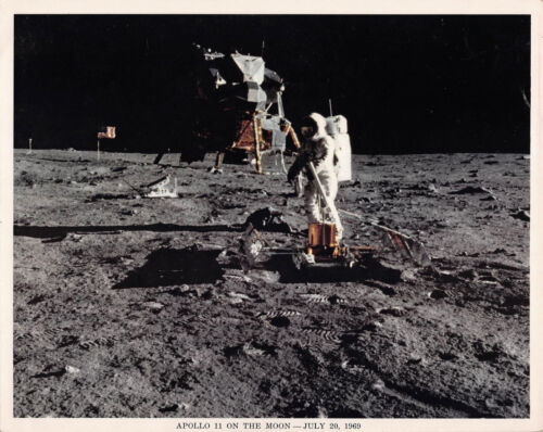 Vintage NASA Official Release Apollo 11 on the Moon 10x8 Photo Print ORIGINAL