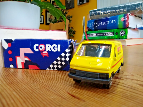 Corgi Juniors Renault Traffic Diecast Model Van Boxed 1985 - Picture 3 of 6
