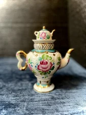 Russian Federation Lomonosov Imperial Teapot