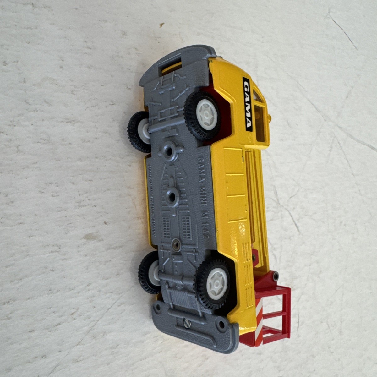 Gama Mini 1/43 - VW Combi T2 Pick Up Nacelle