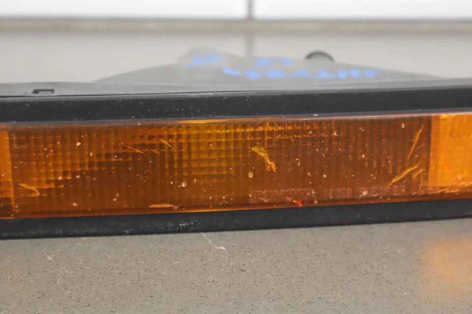 Luz indicadora 1986-1988 Toyota Supra MA70 (7MGE não turbo) montada na válvula esquerda - Imagem 3 de 4