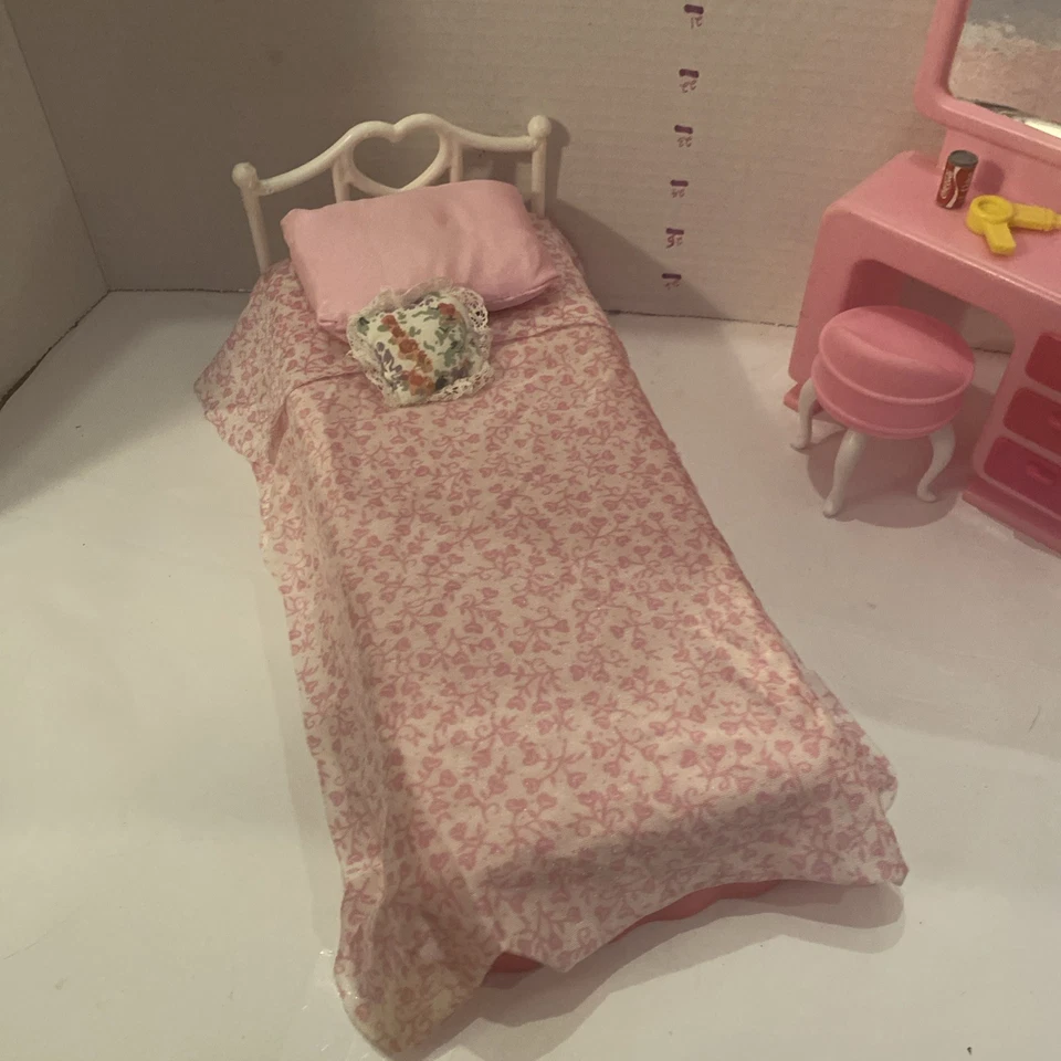 Vintage Barbie Bedroom Playset  Furniture Bed & Vanity & Stool & Accessories - Image 2 of 4