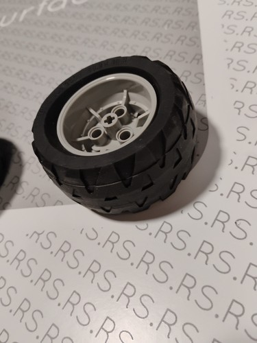 LEGO WHEELS 68.8 X 36 H LEGO Group 2001 - Picture 8 of 9
