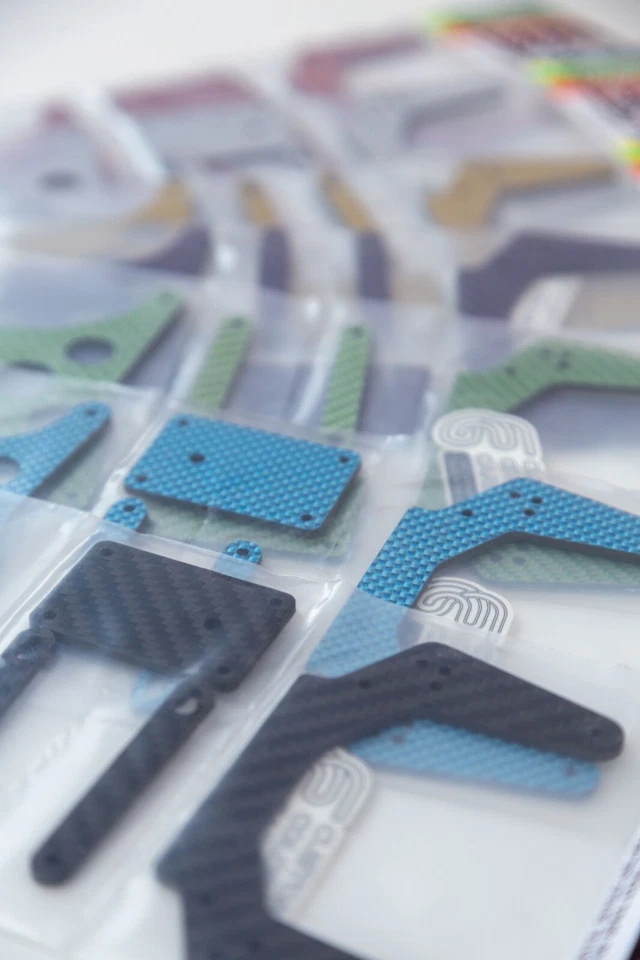 Team Associated RC10 RC10CC Kit de Fibra de Carbono Verde Kit de 5 Piezas Versión de 6 Engranajes Foto 4 de 4