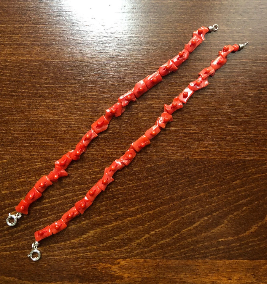 Bracciale tessuto in "scaglie" di vero corallo rosso di Sardegna e pallini - Immagine 3 di 4